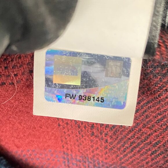 The North Face Flannel Shirt Men's Small Red Blue Black Shadow Plaid Pearl Snap - Picture 8 of 14